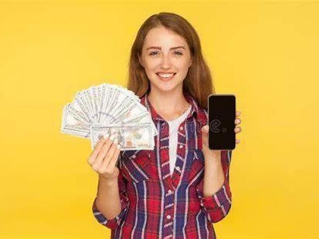 GÖRÜNTÜLÜ SOHBET OPERATÖRÜ