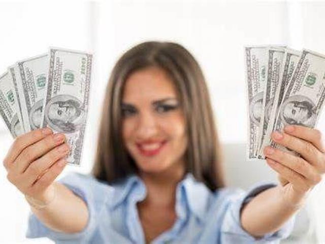 Evden Para Kazanmanın Yeni Yolu: Bayan Sohbet Operatörleri