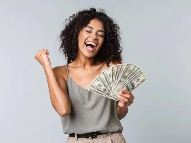 GÖRÜNTÜLÜ SOHBET OPERATÖRÜ