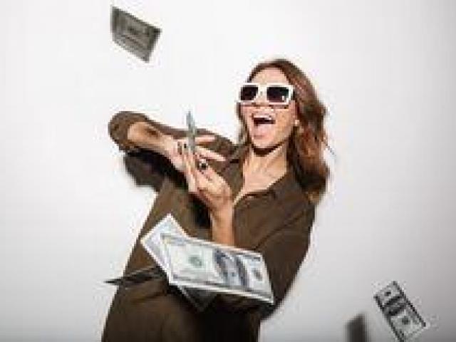 Dolgun Ücretle Günlük Ödemeli Sohbet Operatörü Olarak Para Kazanmanın Yolları